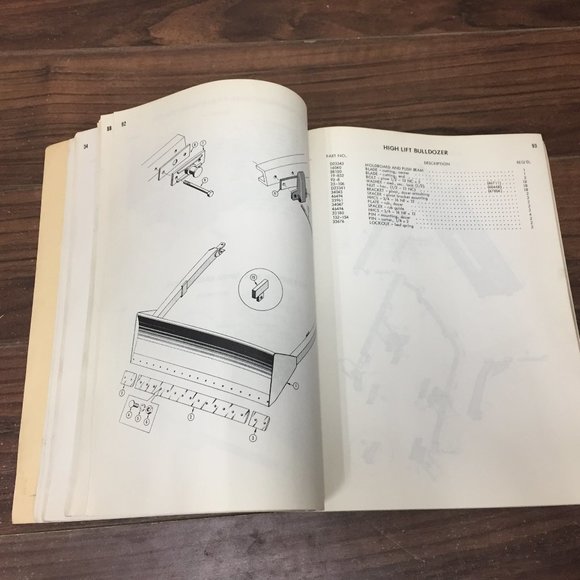 Case Model 420 Terratrac Crawler Tractor Parts Catalog 1025 J I Case - Picture 15 of 16